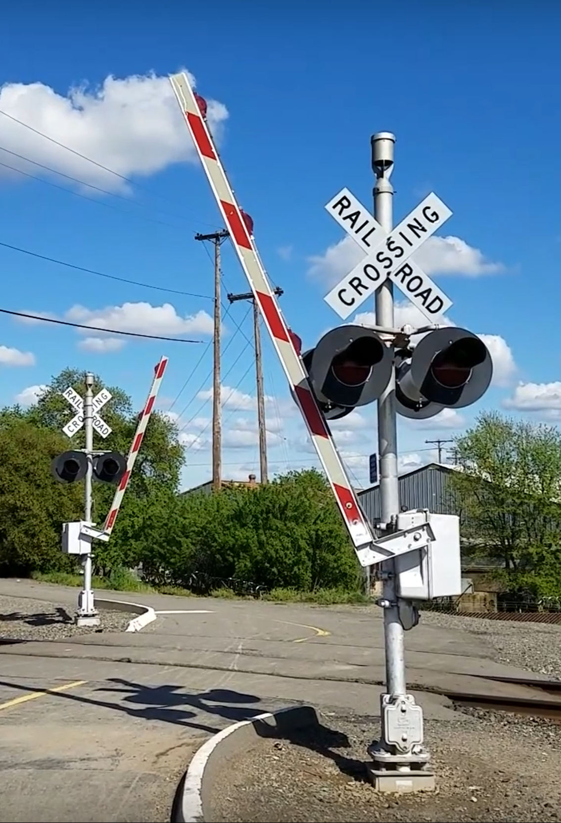 Solar Powered Railroad Crossing Signal | Solar Powered Industrial Railroad Crossing Signal | Industrial Area Crossing Signal.