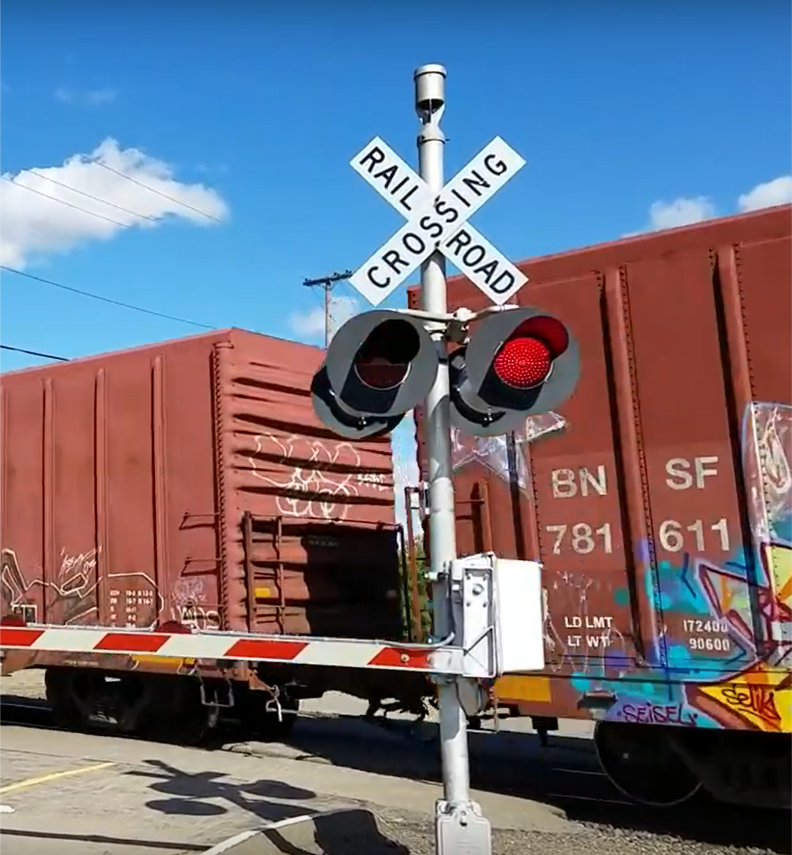 Solar Powered Railroad Crossing Signal | Solar Powered Industrial Railroad Crossing Signal | Industrial Area Crossing Signal.