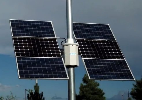 Skystream Hybrid 6 wind-solar system