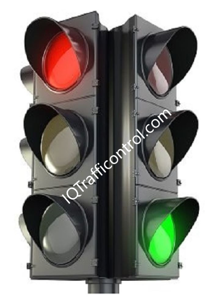 Solar Traffic Lights 4 Ways Traffic Signal Control, Solar Powered Traffic Warning Light, 4 Way Traffic Signal control, Remote Control Portable Traffic Signal Lights, temporary four ways solar traffic light.